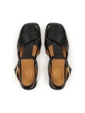 Sandalias de piel negra con tiras entrecruzadas  MANORI