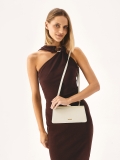 Elegante bolso de mano con armazón metálico ERINE