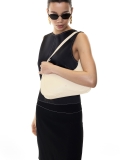 Bolso baguette crema con herrajes plateados KS ADORI