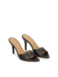 Mules negros con correa ancha KIMBERLEY
