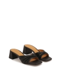 Mules de tacón con tira arrugada SENA