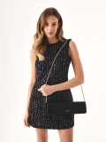 Elegante bolso de mano negro con forma oblonga  VIVIENNE
