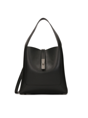 Elegante bolso de piel negro
