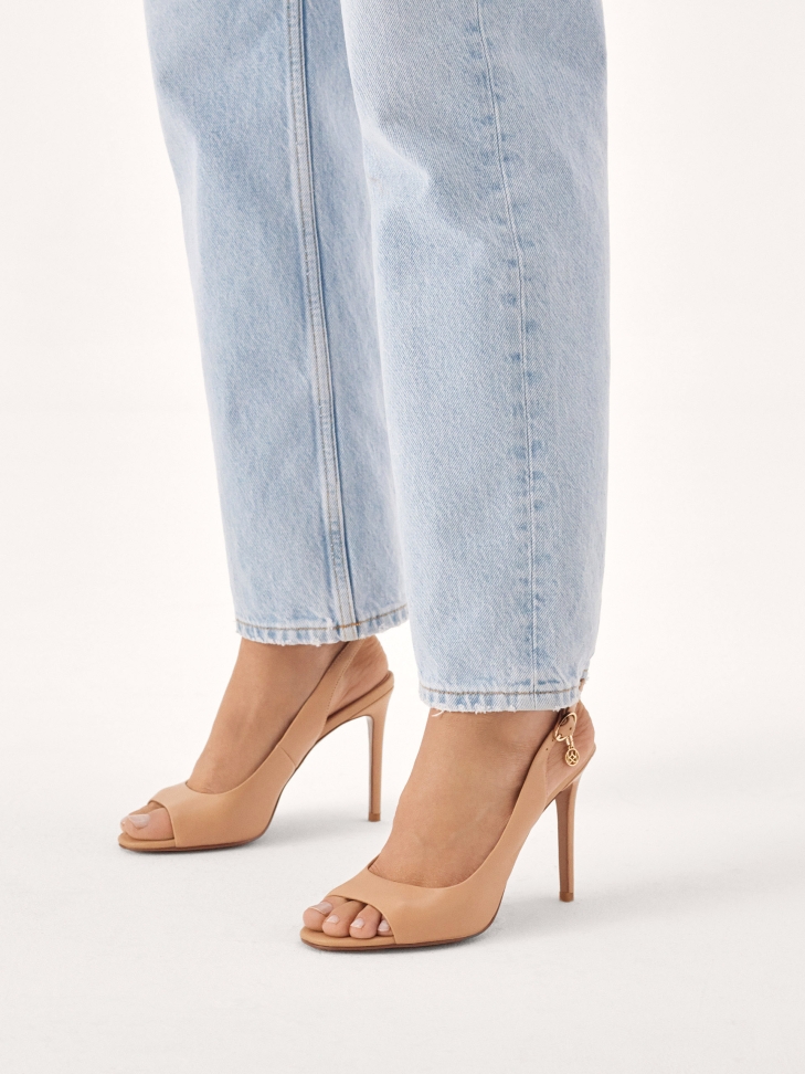 Sandalias de tacón de piel con laterales cubiertos AUDE