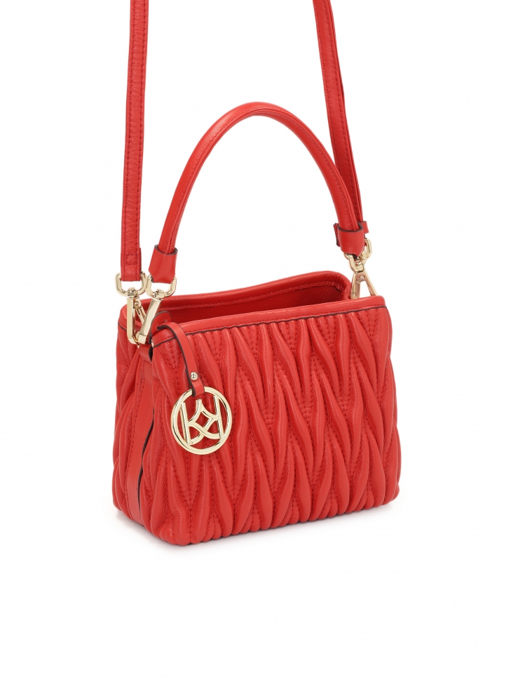 Bolso acolchado rojo con asa de mano  ALELE S