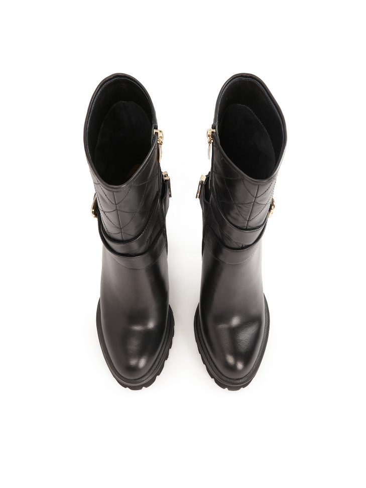 Botines de tacón con una tira con el logotipo alrededor del empeine MORENA