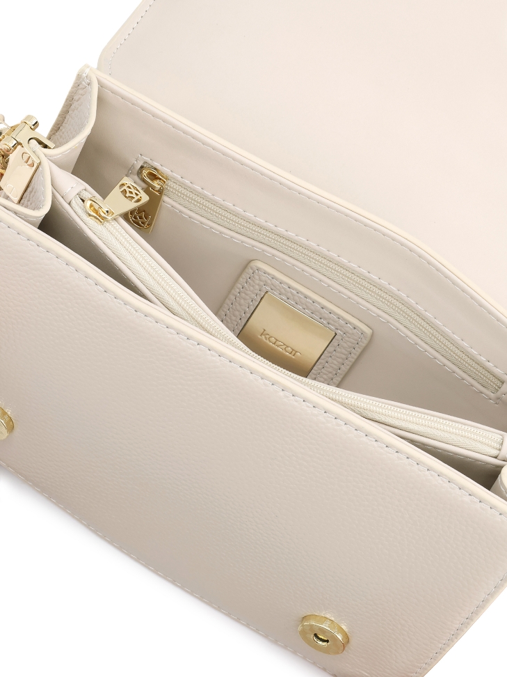 Bolso de piel con drapeado decorativo en la solapa JONNA