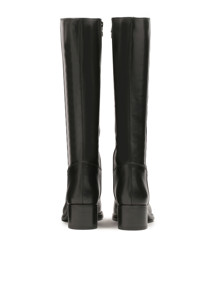 Botas de piel negra con un sencillo empeine LAJANA