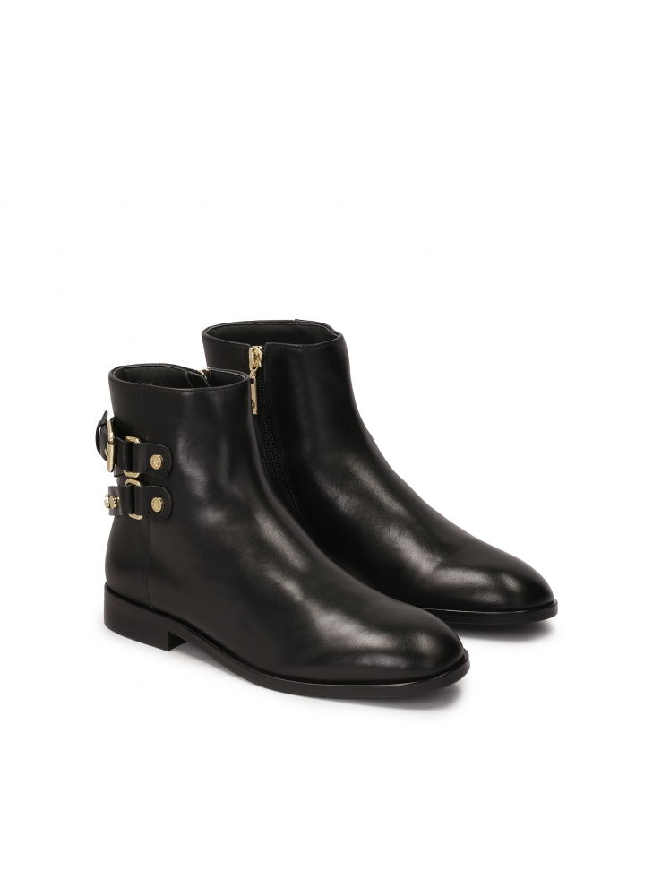 Botas negras con strass sobre suela plana  SARINA