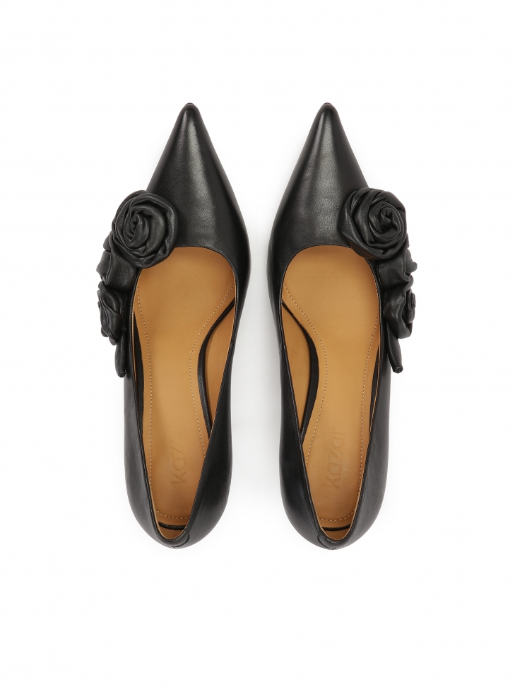 Tacones de aguja de cuero negro con rosas MARISOL