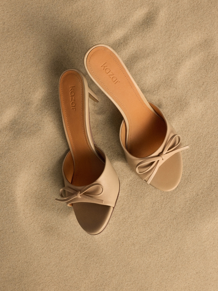 Mules beige con lazo de piel  AUDE