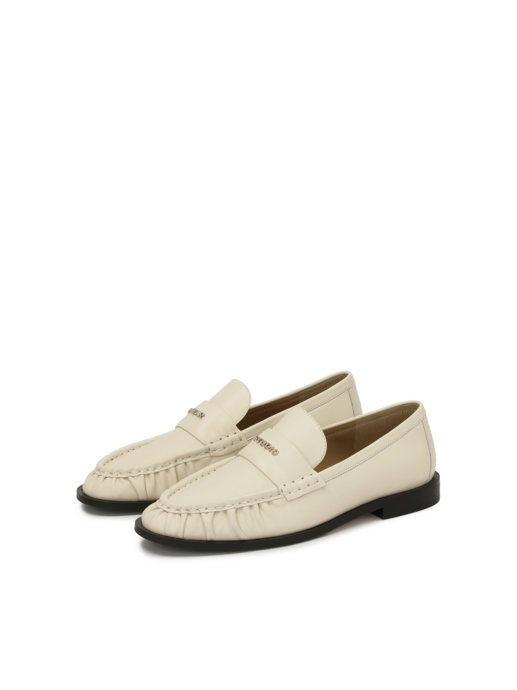Mocasines beige con un pliegue en la nariz KS OLZA