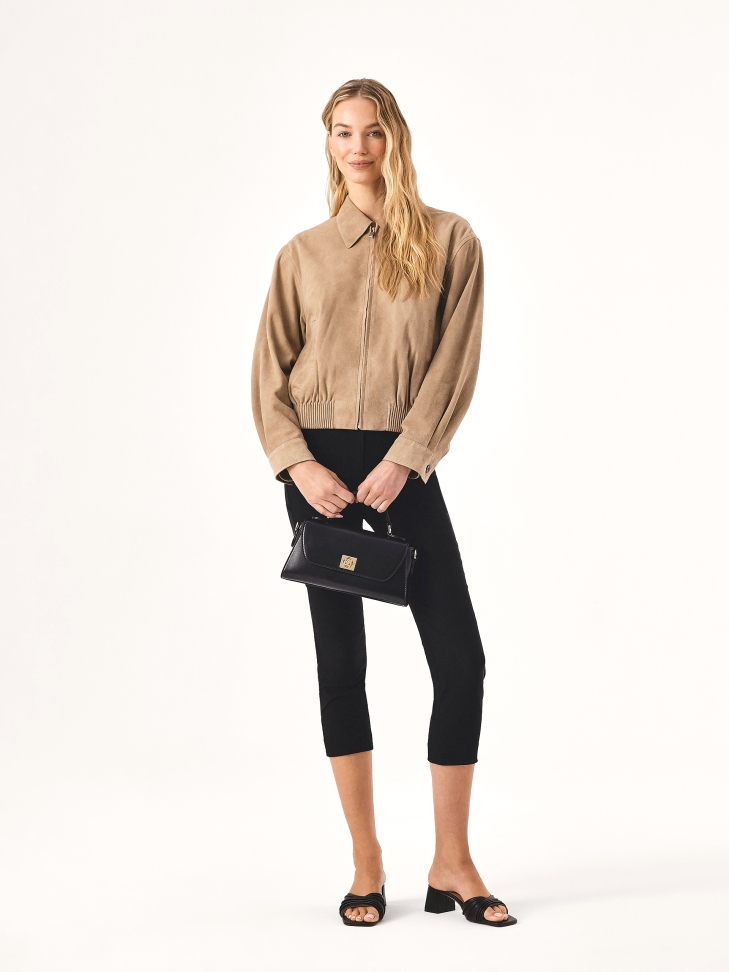 Elegante bolso negro con asa MELIA