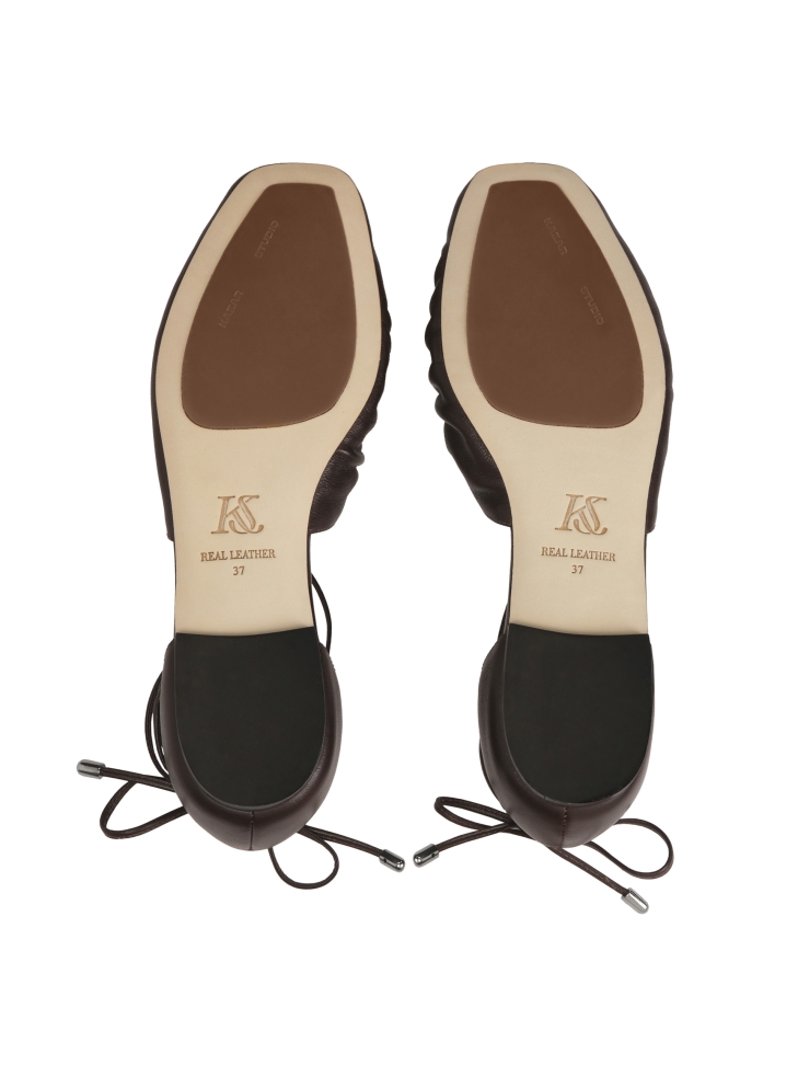 Bailarinas marrón oscuro con llamativo empeine arrugado KS SOLEIL