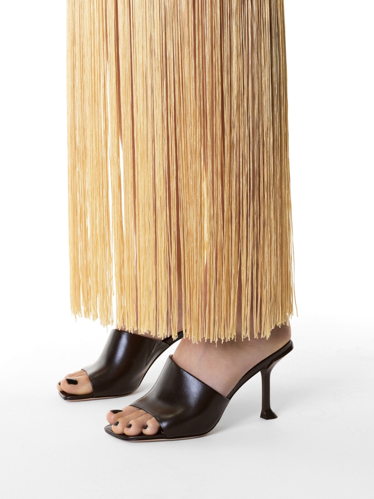 Mules marrón oscuro con tacón de aguja  KS CORNELIE