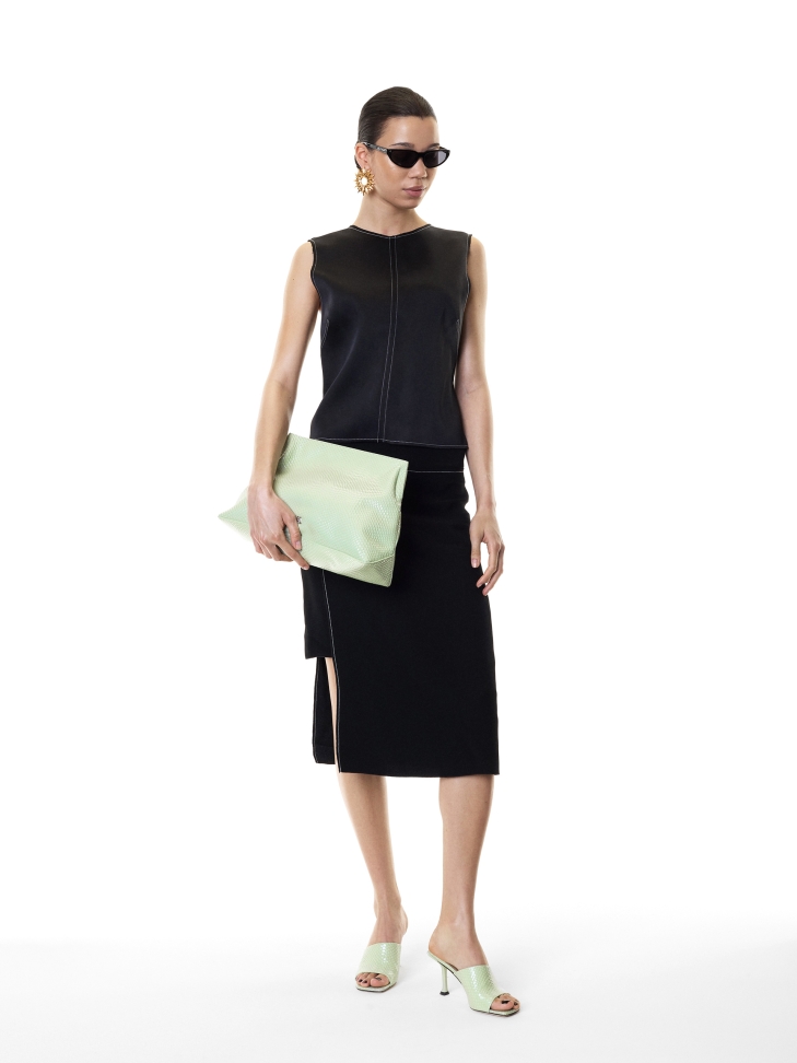 Mules en charol repujado con tacón a la moda KS CORNELIE