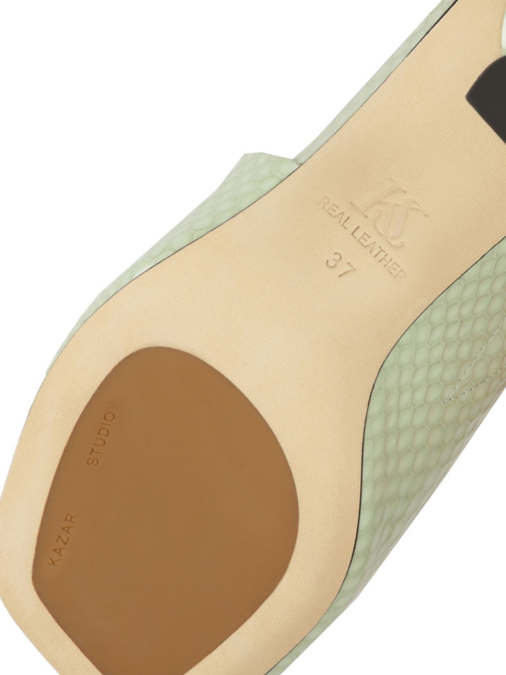 Mules en charol repujado con tacón a la moda KS CORNELIE