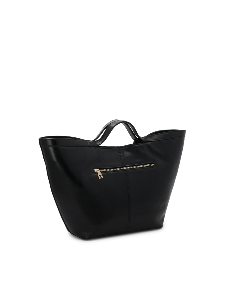 Elegante bolso de piel negra con logotipo dorado RILEY
