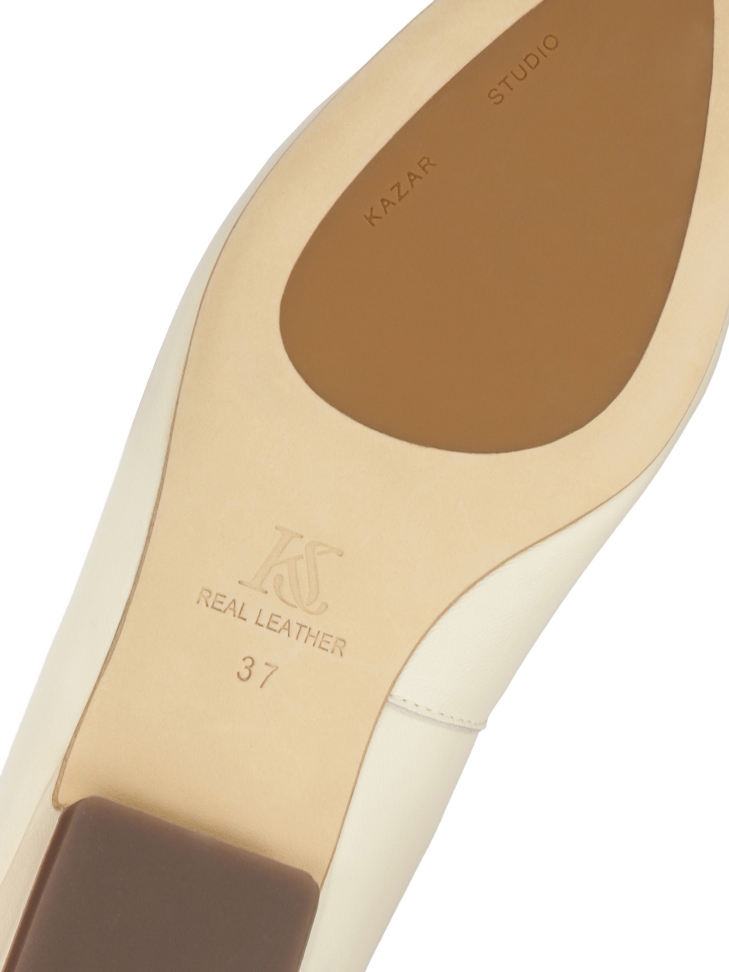 Zapatos de salón de piel natural con monograma KS OTTILIE