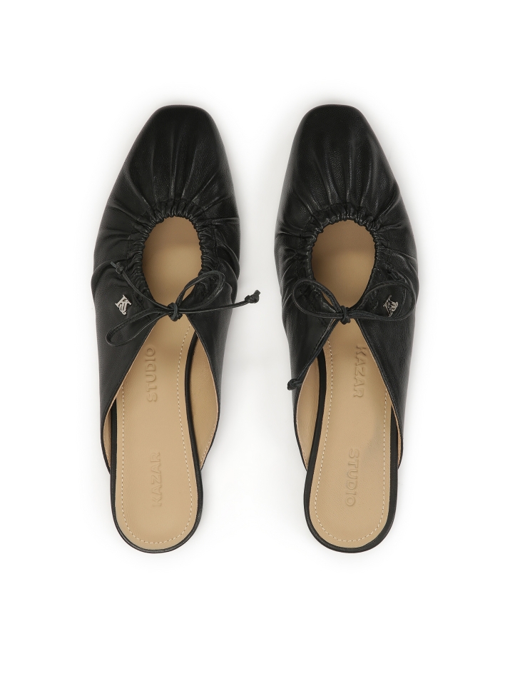 Toboganes negros con parte superior decorativa  KS LUCITA