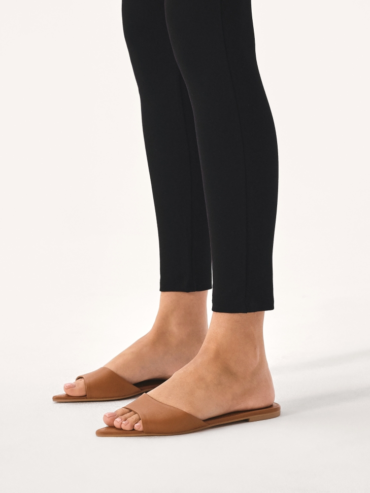 Mulas planas con nariz puntiaguda FAWN