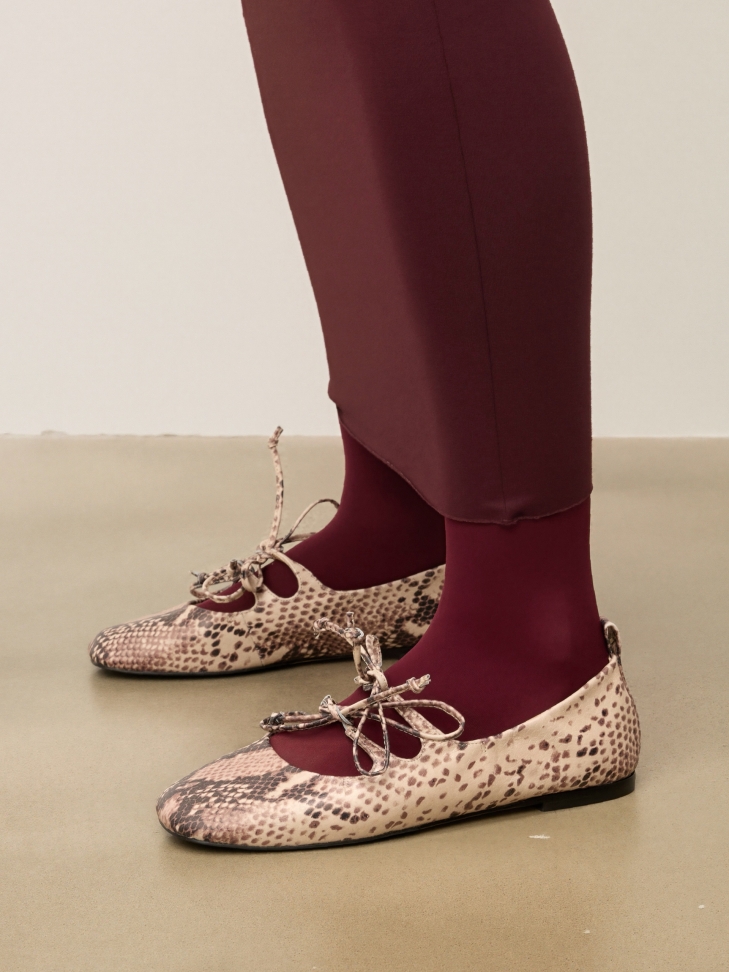 Bailarinas de doble lazo de piel repujada KS AVRIL