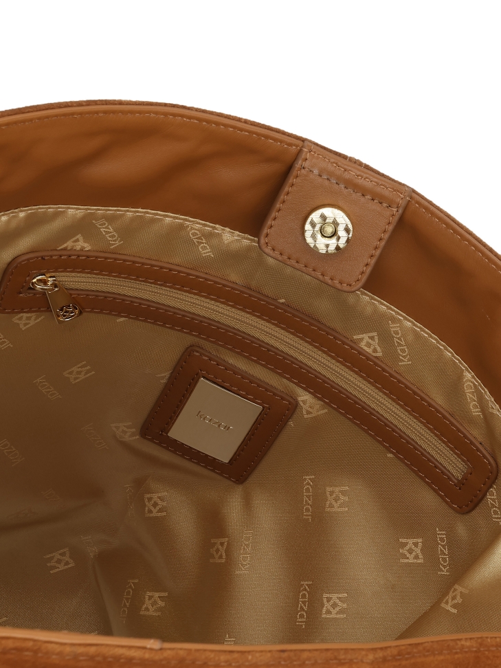 Bolso de ante en color marrón claro con asa de mano JERRIAR