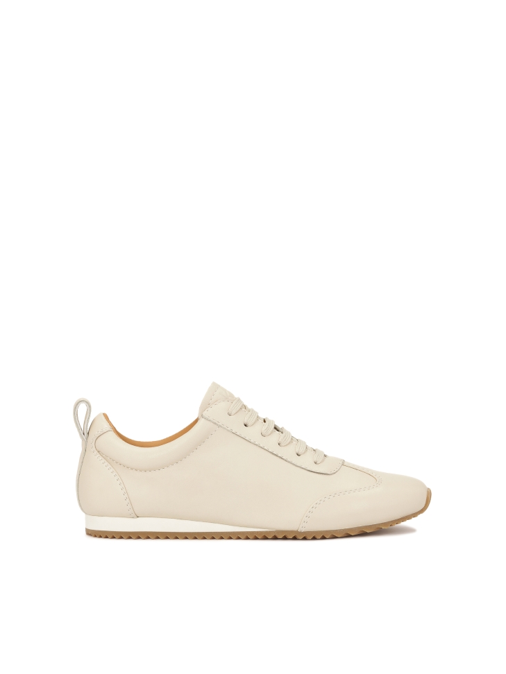 Zapatillas con cordones en color blanco roto BRETTY