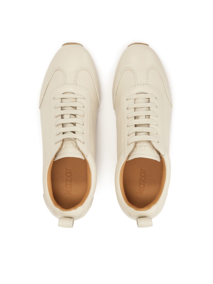 Zapatillas con cordones en color blanco roto BRETTY