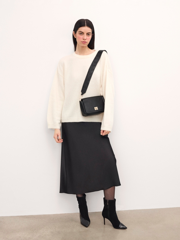 Elegantes botas de ante y charol JACKIE