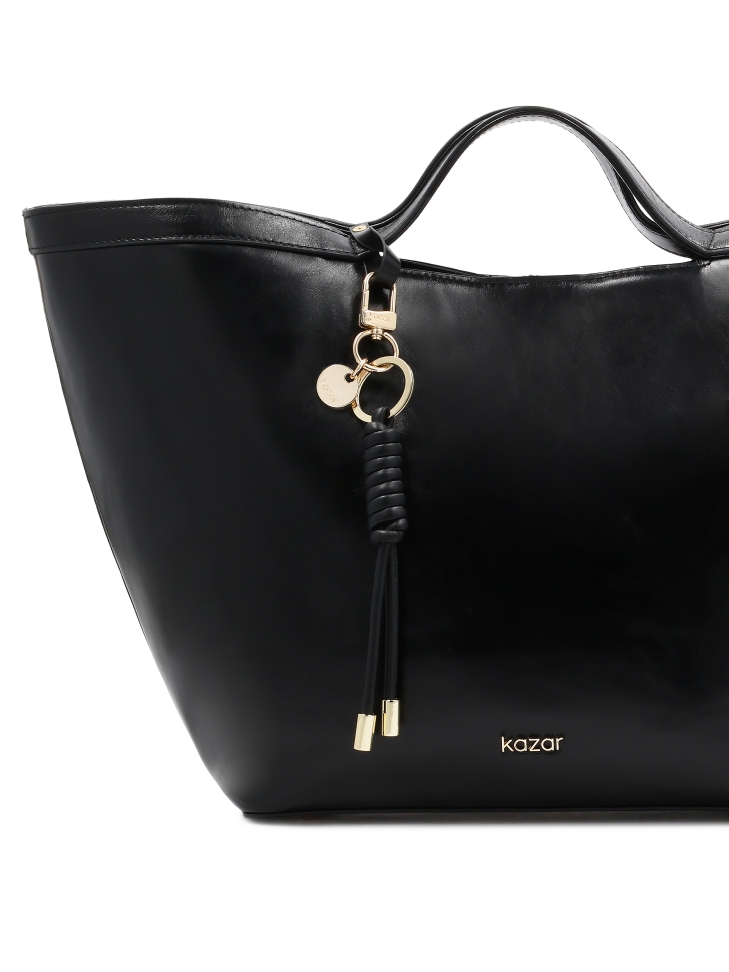 Llavero de piel natural negra con detalles dorados LILYANA