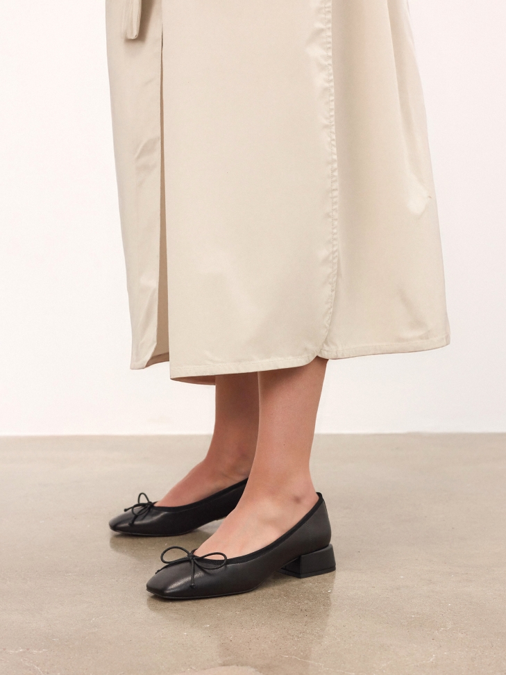 Bombas bajas con lazo ADDILYN