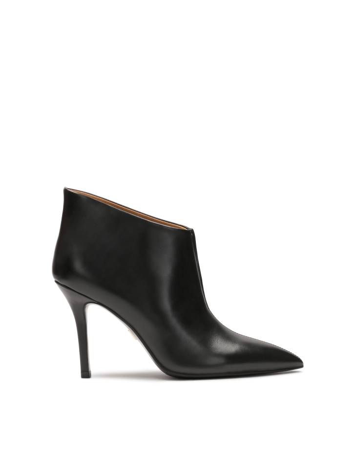 Botas negras de tacón de aguja MANTIDA